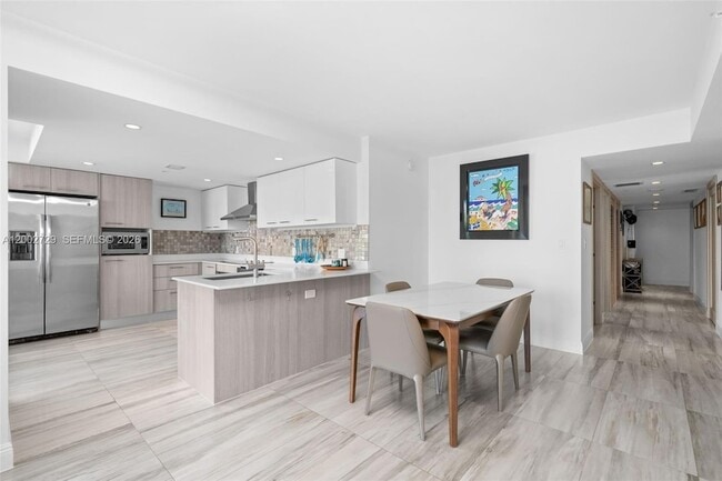 Building Photo - 1133 102nd St