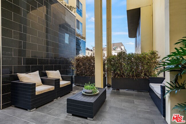 Foto del edificio - 600 Ridgeley Dr