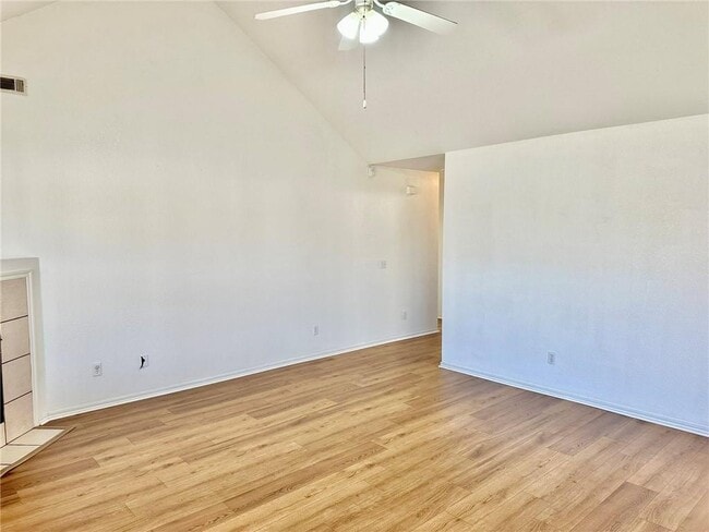 Building Photo - 516 Wildwood St