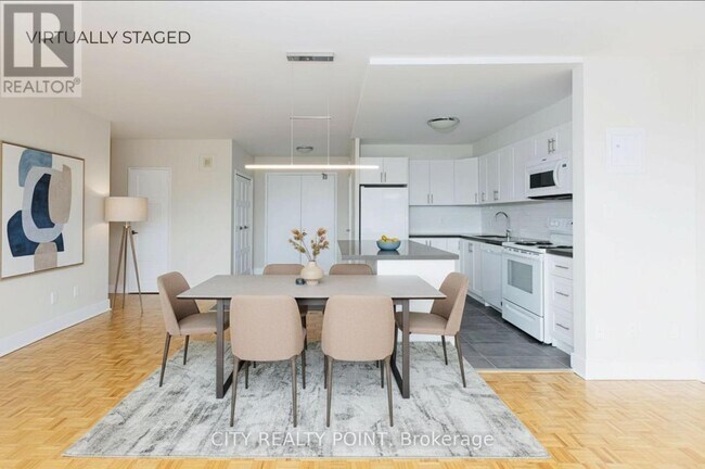 Photo du bâtiment - 10 Shallmar Blvd