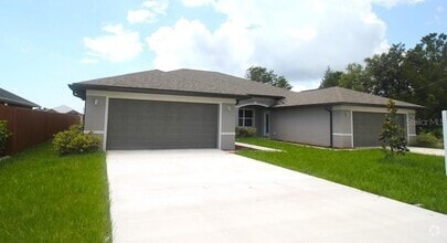 Building Photo - 4 Lindsay Dr