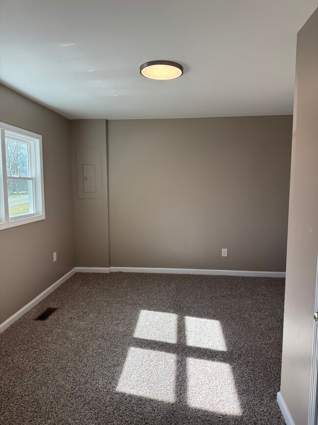 Foto del edificio - 138 Cherry Ln