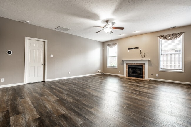 Building Photo - 8342 Stark Dr