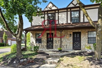 Building Photo - 1094 Farmlane Dr