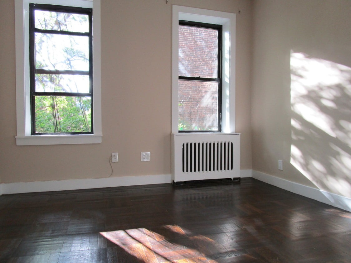Primary Photo - 237 9th Ave