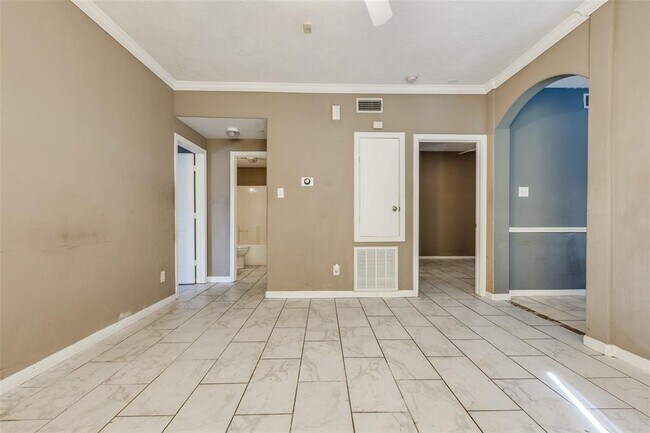 Foto del edificio - 6289 Wilcrest Dr