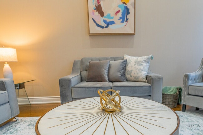 Building Photo - 40 Coastline Dr