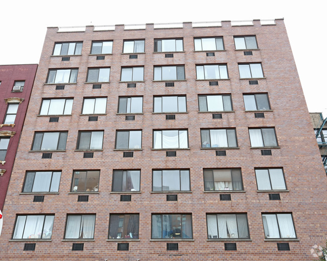 Building Photo - 614-626 Tenth Ave