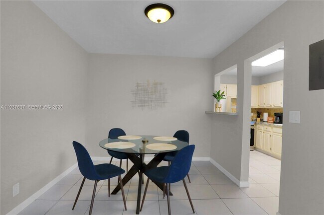 Foto del edificio - 1225 NE 136th Terrace