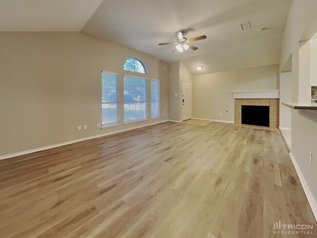 Foto del edificio - 513 Valley View Dr