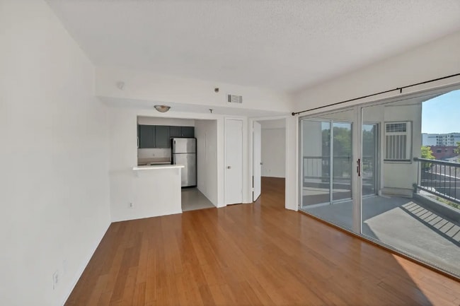 Foto del edificio - 900 19th Ave S