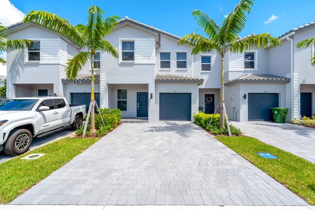Building Photo - 105 SW 184th Pl