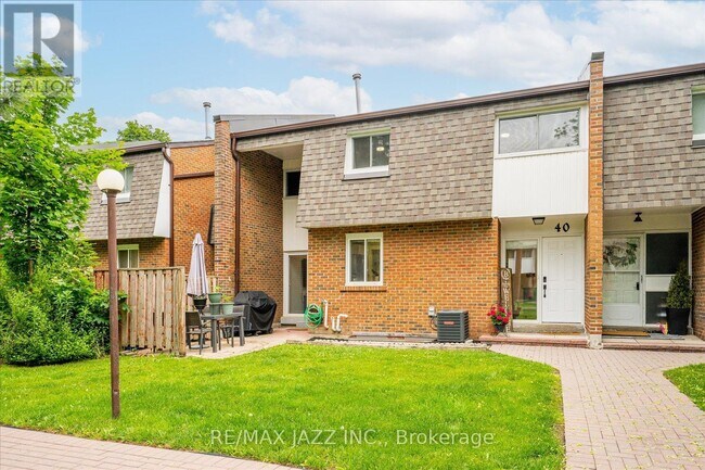 Building Photo - 103 Dovedale Dr