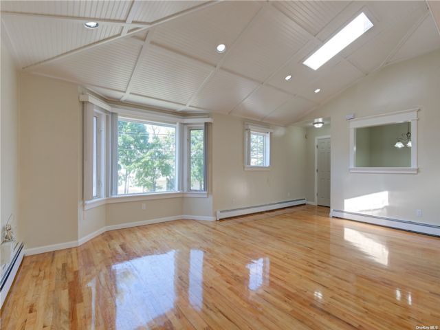 Foto principal - 26 W Owen St