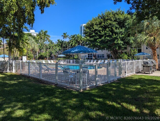 Foto del edificio - 1481 S Ocean Blvd