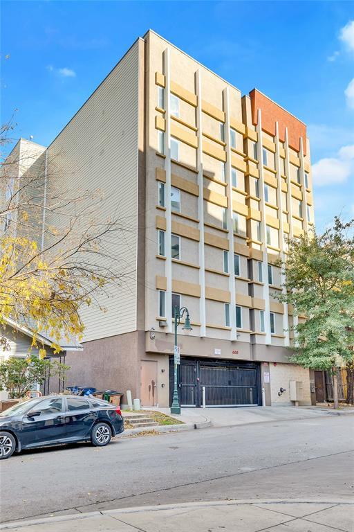 Primary Photo - 908 W 21st St