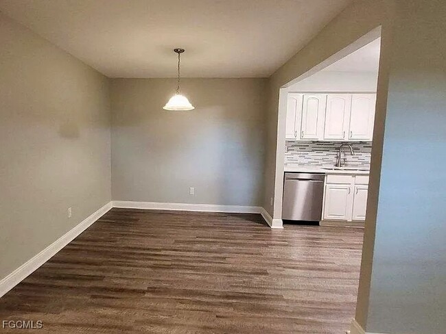 Building Photo - 6168 Principia Dr