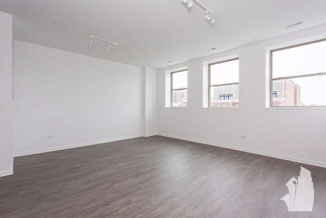 Foto del edificio - 932 W Dakin St