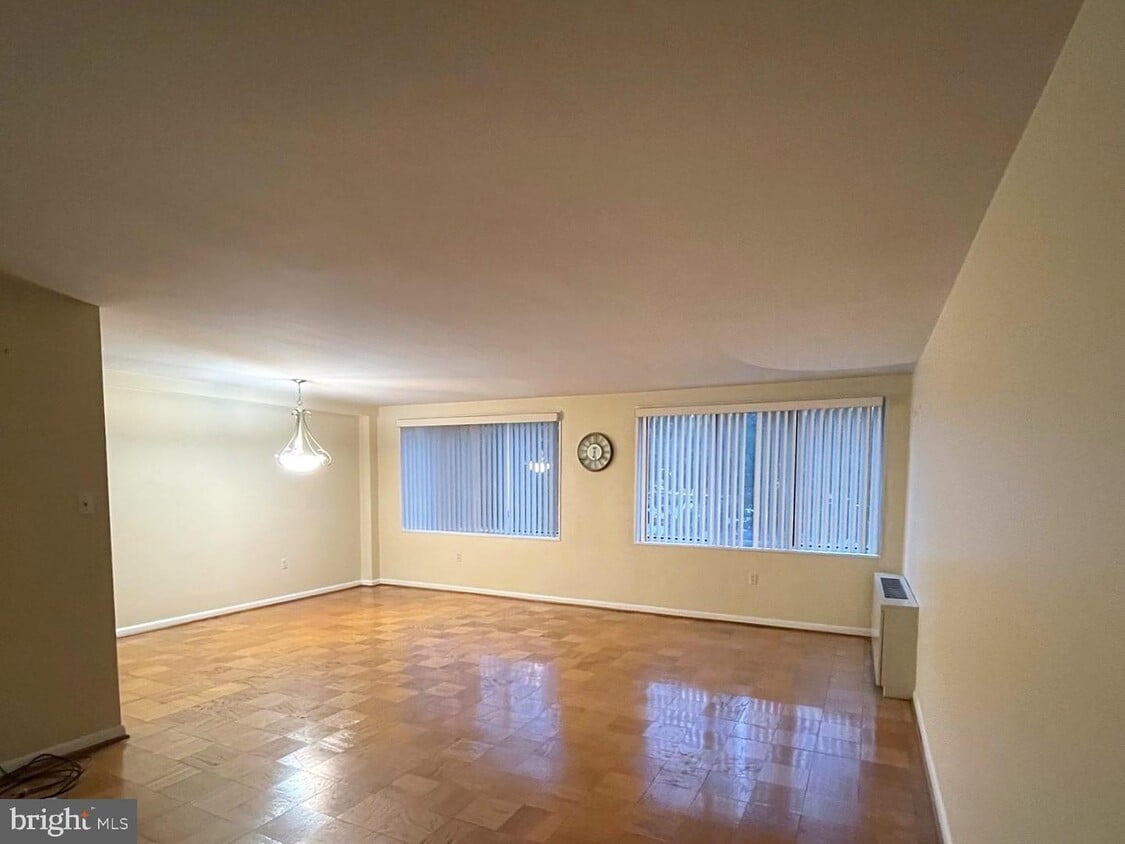 10201 Grosvenor Pl Unit 405, Rockville, MD 20852 Condo for Rent in