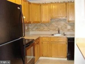 Building Photo - 2137 Wainwright Ct