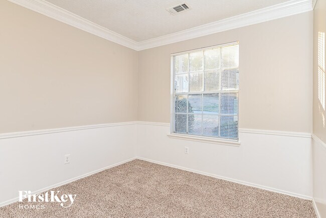 Building Photo - 6106 Leverett Dr