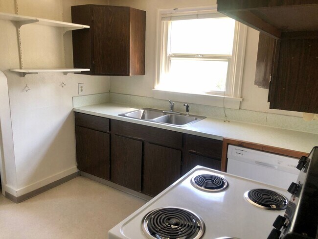 Foto del edificio - 527 Taylor Ave