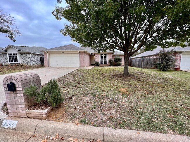 Foto del edificio - 2805 Yorkfield Ct