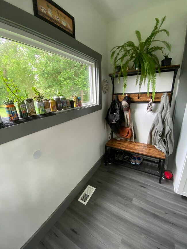 Foto del edificio - 2710 Boright Dr