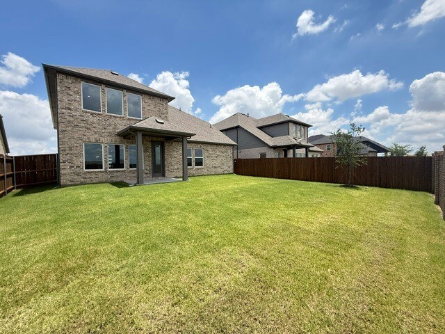 Building Photo - Brand New Home 5 bedroom, 4 bath with loft