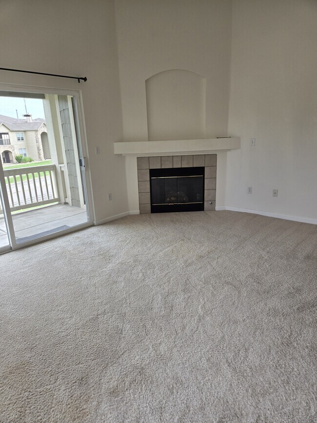 Foto del edificio - 5225 White Willow Dr