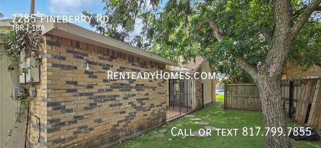 Foto del edificio - 7285 Pineberry Rd