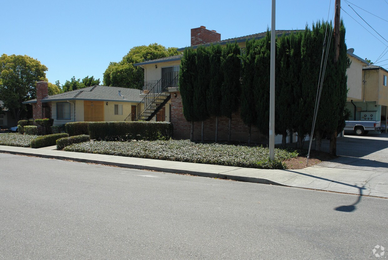 Primary Photo - 3500 Wehner Dr