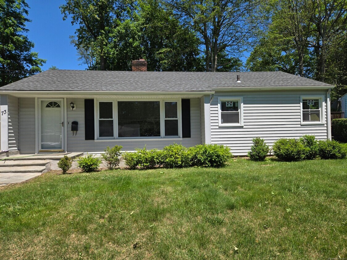 Primary Photo - 73 Crestwood Dr