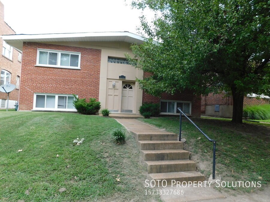5301 Bancroft Ave Unit Apt. 2E, St. Louis, MO 63109 Room for Rent in