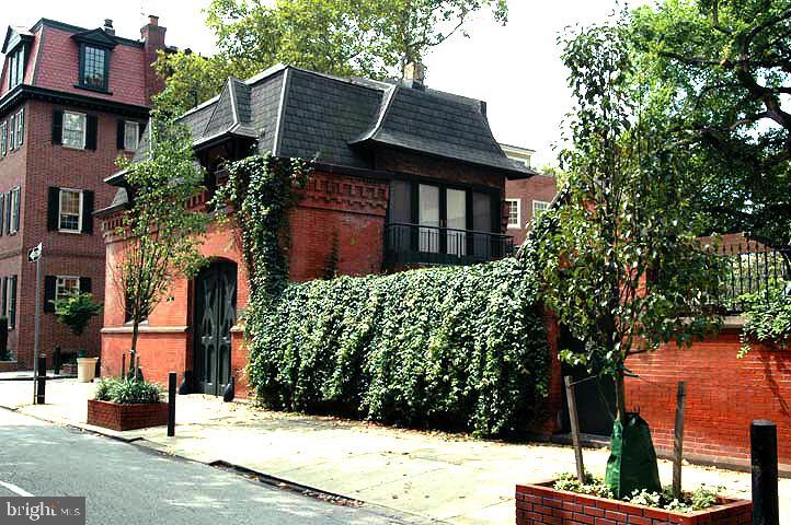 Foto principal - 2101 Cypress St