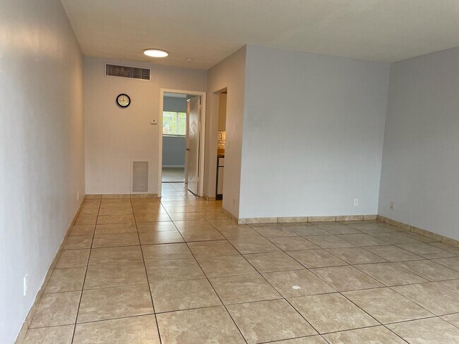 Foto del edificio - 2309 S Federal Hwy