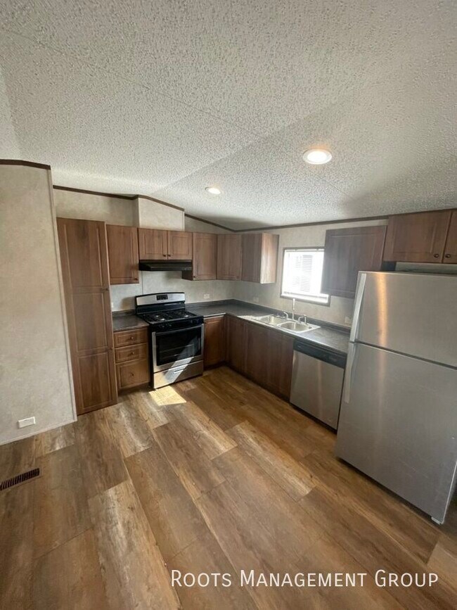 Building Photo - Home Available to Lease - Apply Today!