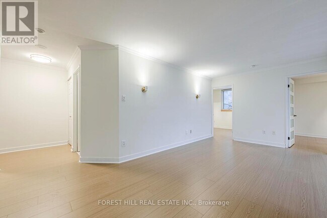 Building Photo - 1055 Bay St.