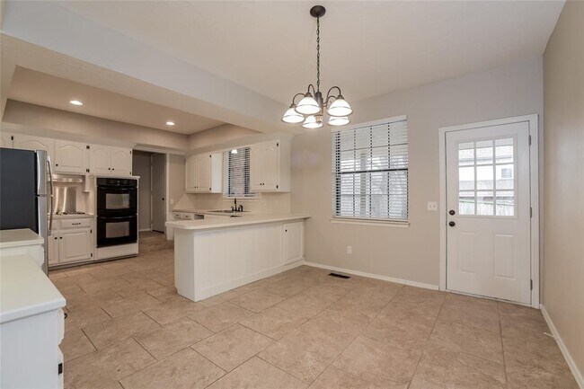 Foto del edificio - 1100 Fountain Gate Ct