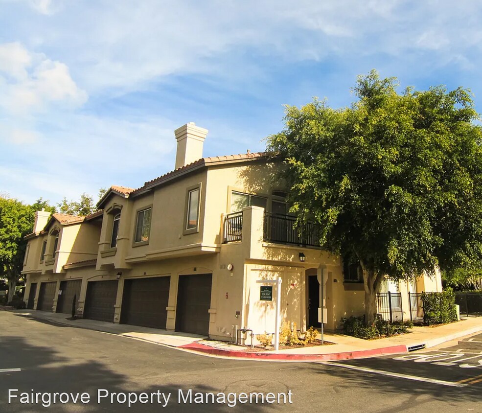 Primary Photo - 3 br, 2 bath House - 1 Vellisimo Dr