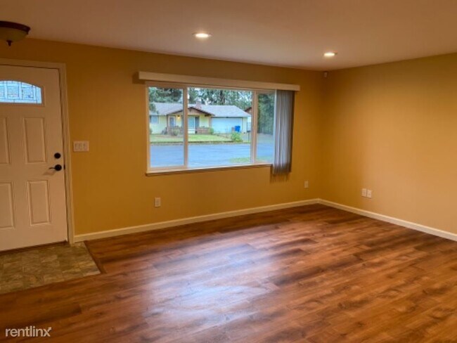 Foto del edificio - 3 br, 2 bath House - 9609 NW 18th Ave