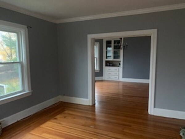 Building Photo - 54 Robert St