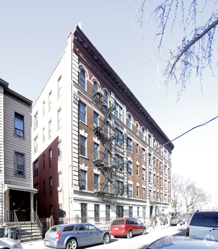 598-600 E 183rd Street - 598-600 E 183rd St