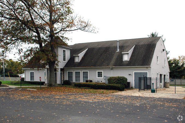 Building Photo - Pennwood Crossing Mobile Home Park