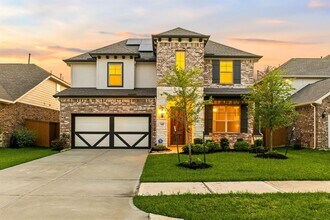 Building Photo - 142 Sunray Creek Dr