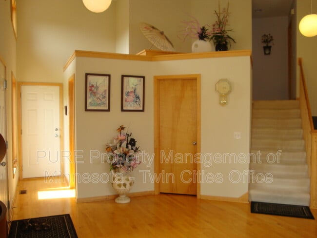 Building Photo - 5750 Newberry Cir N