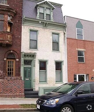 4BR duplex apt available - 1223 Market St