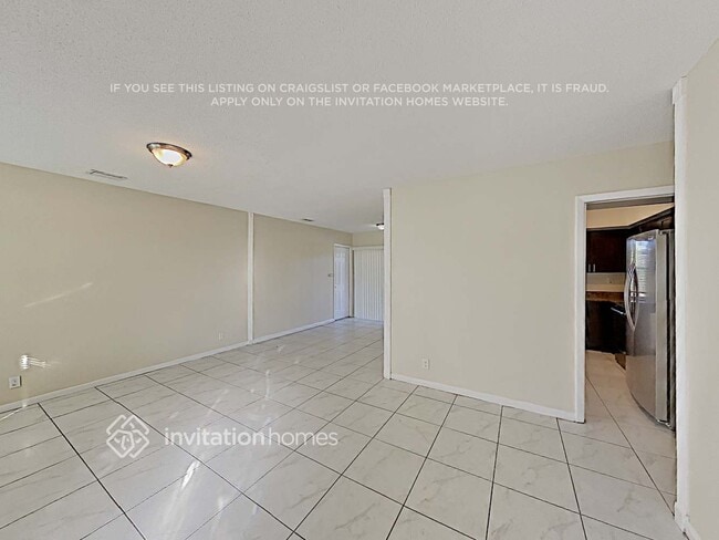 Foto del edificio - 7805 NW 40th St