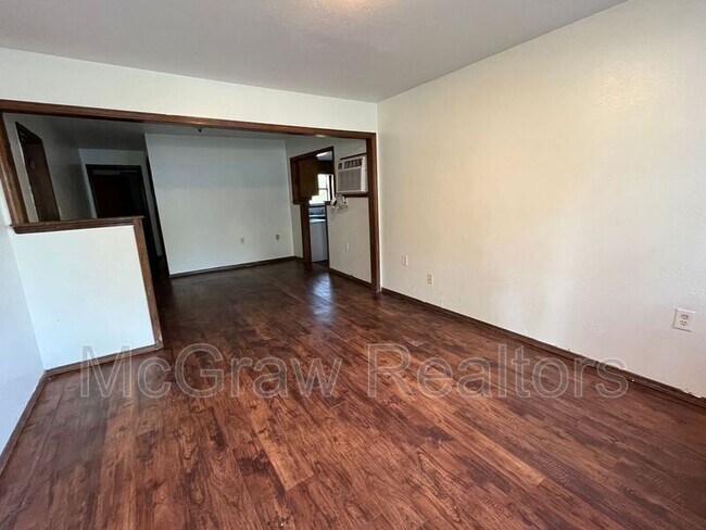 Foto del edificio - 522 E 7th St
