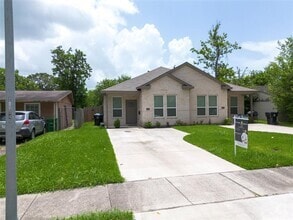 Building Photo - 3915 Brookmeade Dr